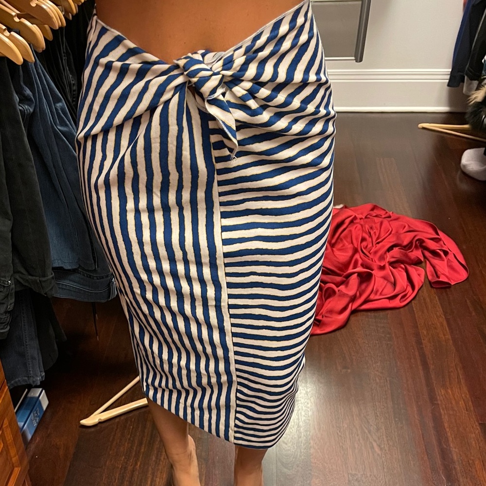 Ways striped skirt